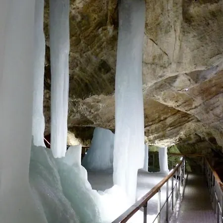 Bosorka Zrub Mara 립토브스키트로노벡